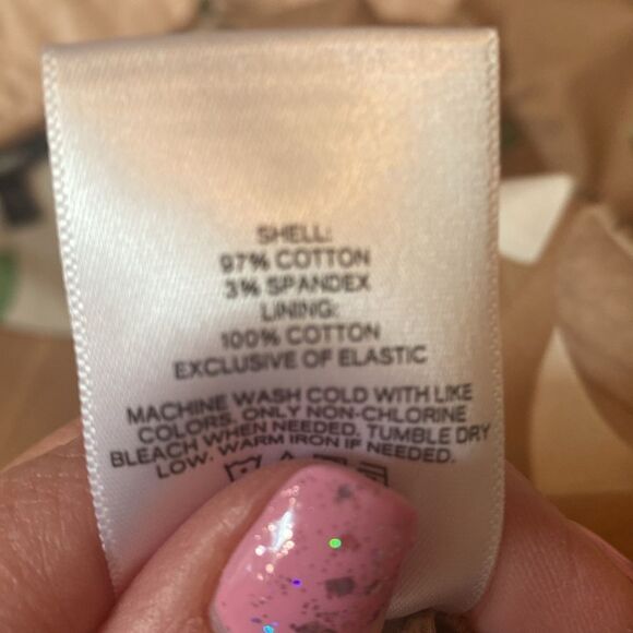 NWOT Express Top (size medium) - Picture 9 of 9